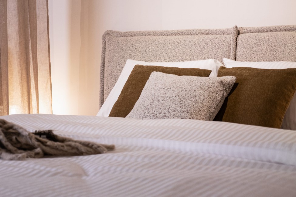 Łóżko kontynentalne Pillow Conti